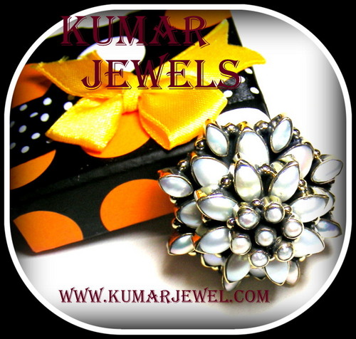 mughal antique kundan ring royal look in pearl,fashion,traditional,fancy,imitation,trendy jewelry