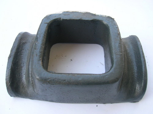 FRONT U BOLT BRACKET TATA ACE