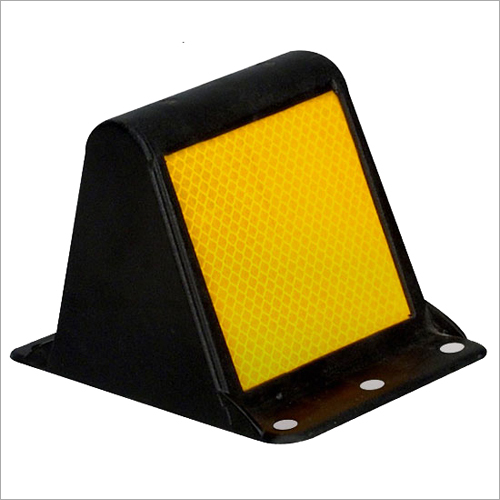 Road Safety Median Markers
