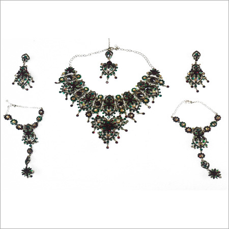 Costume & Fashion Jewelry