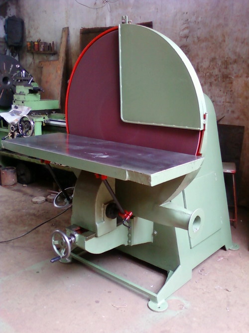 Disc sanding shop machine