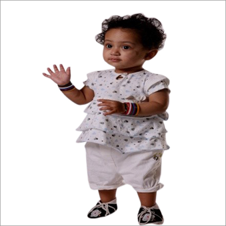 Infant's Knitted Printed Top With Solid Short (2 Pcs Set )