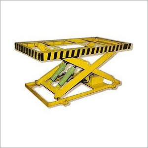 Scissor Lifts - Hot Press Model 15 Day Light, Raw Material Build, Various Sizes, Enhanced Durability, Superior Performance