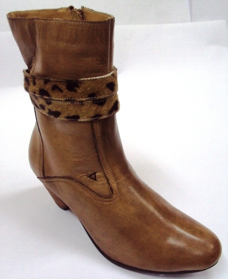 Ladies Fashionable Boot