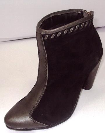 Ladies Fancy Boots