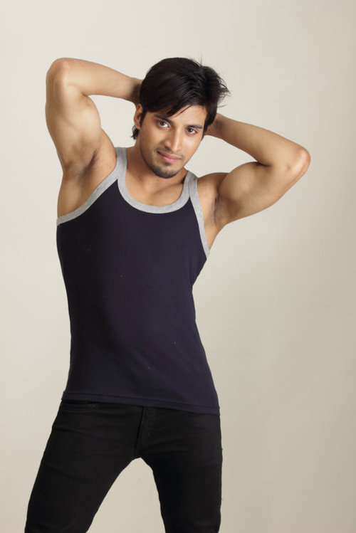 Gym Vest By ARIES KNITWEARS