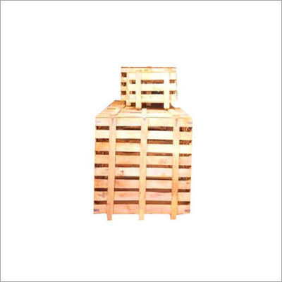 Brown Pinewood Packaging Pallets