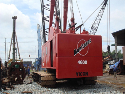 Manitowoc Crawler Crane
