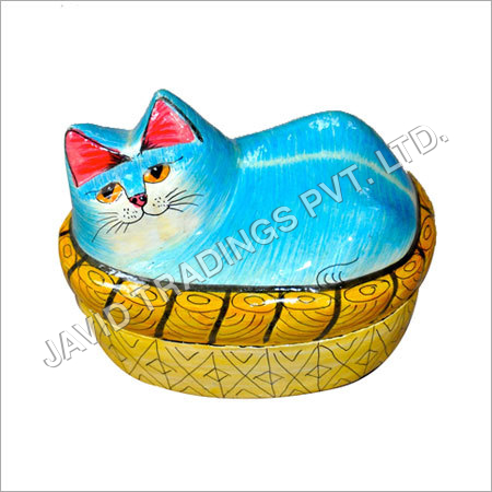 Cat boxes with basket