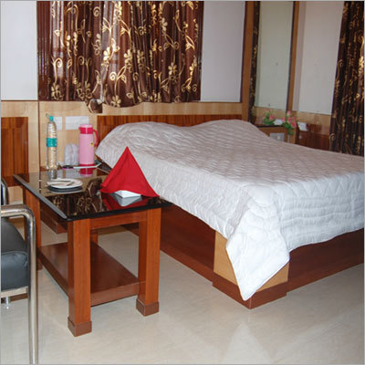Hotel & Restaurant