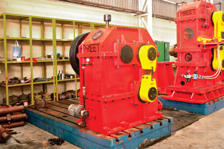 Pinion Stand