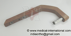 DESCRIPTION 5220.110 Radiolucent Targeting Device - Radiolucent Polymer 100x50 mm Brown | Precise Targeting Short Beta Nail Use Easy Handling Durable