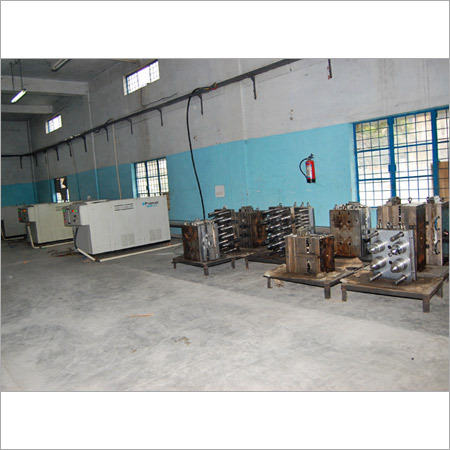 Pet Preform Mould