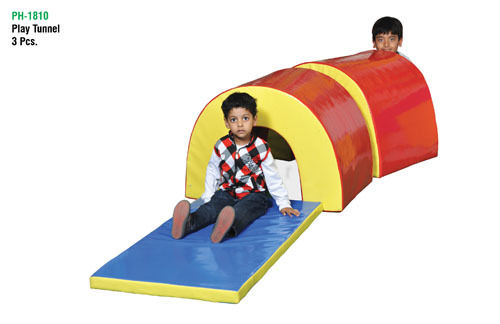 Play Tunnel