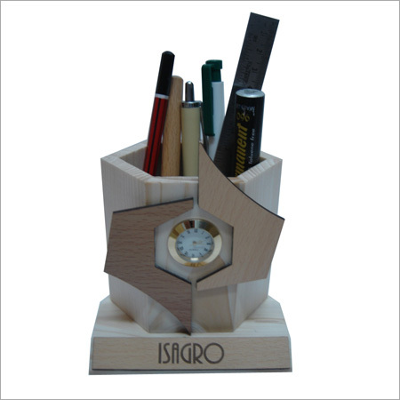 Isagro Pen Stand