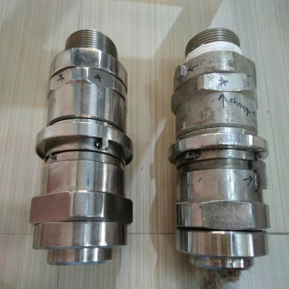 Snaptite Coupling