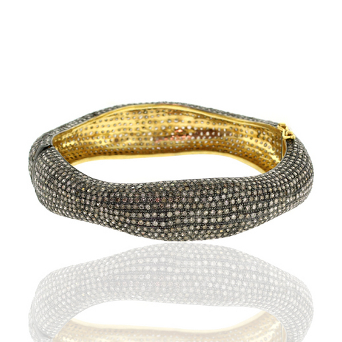 18k Gold Designer Pave Diamond Bangle