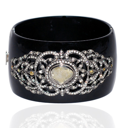 Bakelite Jewelry