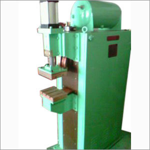 Projection welder