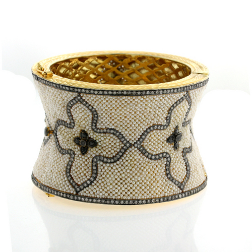 18k Gold Pearl Fashion Bangle
