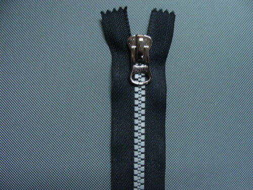 Metal zippers