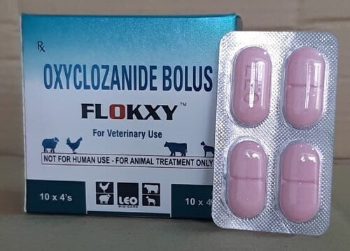 Oxyclozanide Bolus