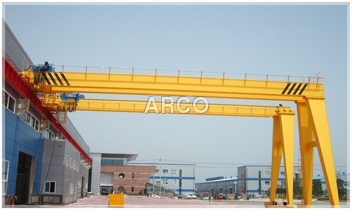 Semi Goliath Crane Rated Loading Capacity: 25 Ton