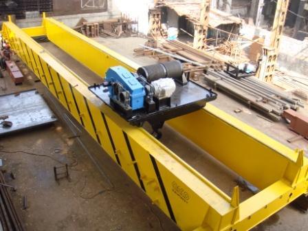 Double Girder Overhead Crane Application: Storage Yard