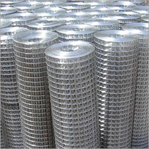 Welded - Zinc-Coated Steel, Variable Roll Dimensions, Custom Mesh Size | Strong, Durable, Corrosion-Resistant, Versatile, Easy Installation