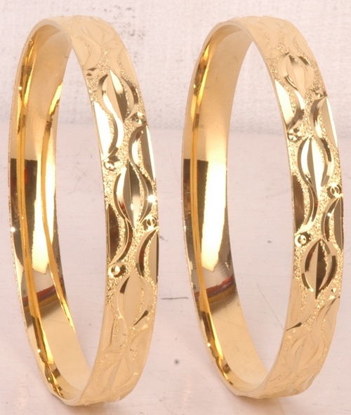 Imitation Diamond Bangles - Gold-Plated, Diameter 55-70 mm | Elegant Design, Polished Finish, Luxury Look, Stunning Sparkle