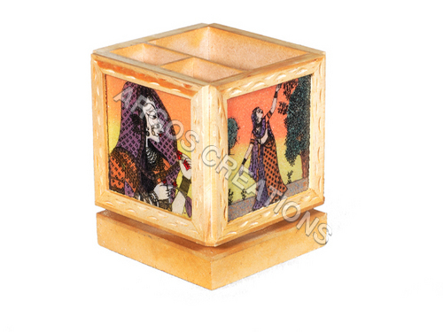 Revolving Wooden Pen Stand