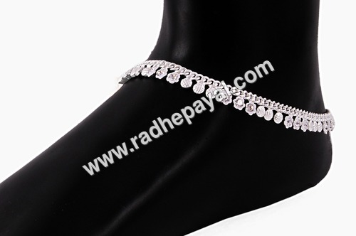 Ladies Payal - Color: Silver