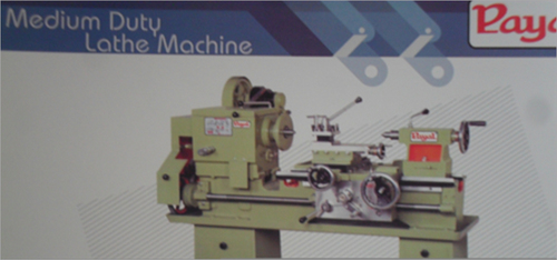4.5 Feet Lathe Machines