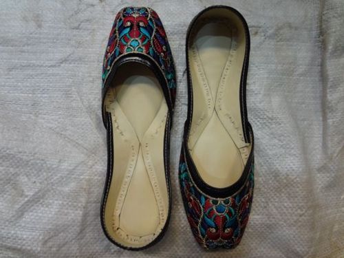 Ladies Punjabi Jutti