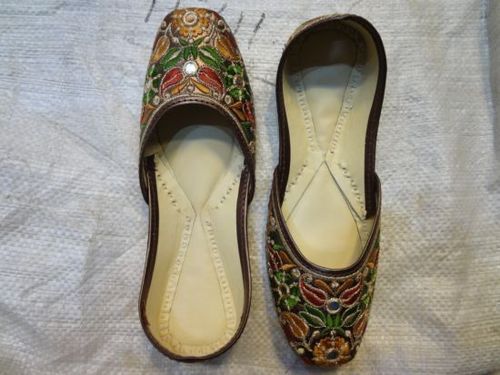 Ladies Punjabi Jutti