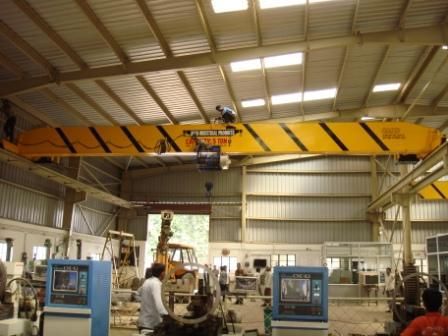 Single Girder Eot Crane - Color: Silver And Yellow