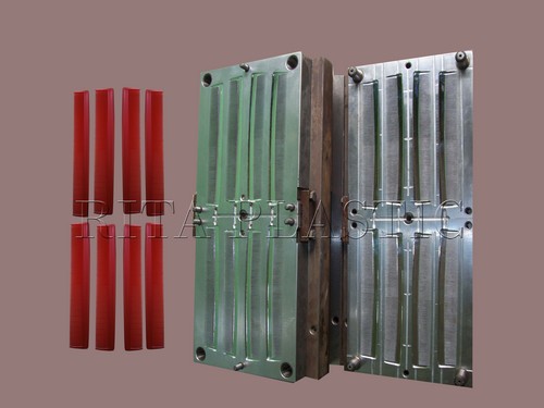Gents Comb Mould