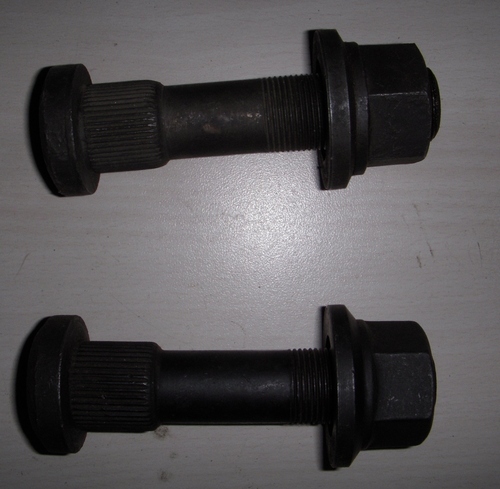 WHEEL BOLTS