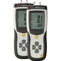 Handheld Digital Manometer