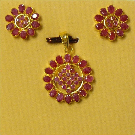 Blue Real Ruby Pendant Set