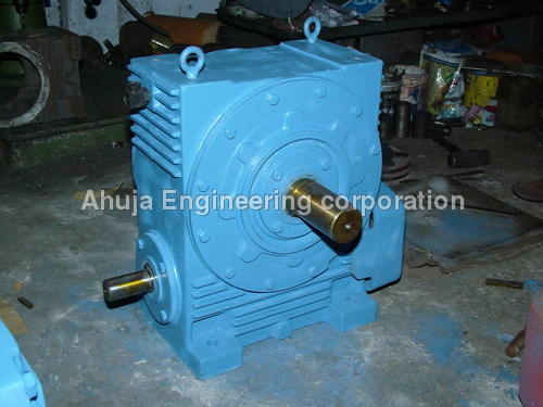 WORM REDUCTION GEAR 