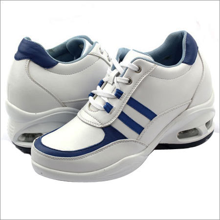Ladies Sports Shoes