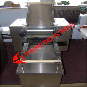 Noodles Making Machine Capacity: 100-250 Kg/Hr