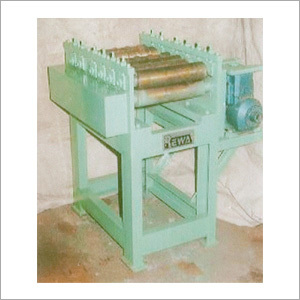 Roll Type Flute Forming Machine