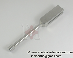 Slotted Hammer