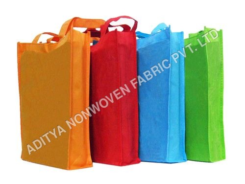 Green Pp Non Woven Carry Bags