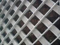 Steel Gratings - High-grade Steel, Compact Design, Grey | High Strength, Corrosion Resistance, Longer Life, For Transmission Line