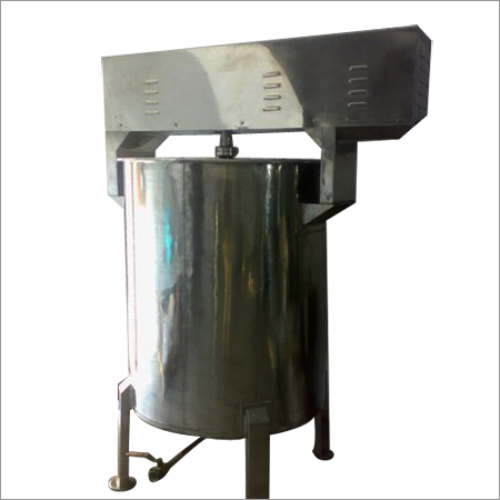 Liquid Mixer With Tank