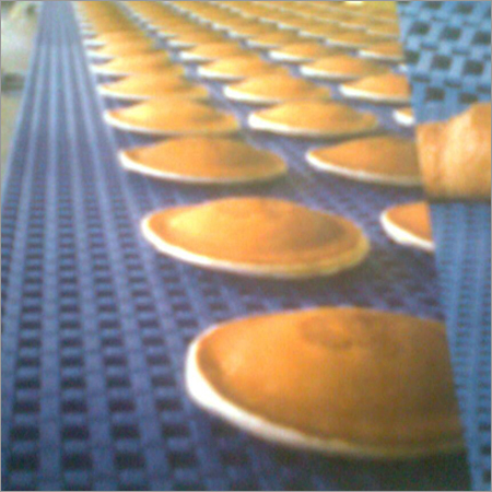 Inclined Flat Belt Conveyor