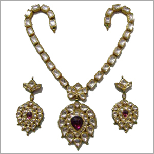 Kundan Pendant Sets